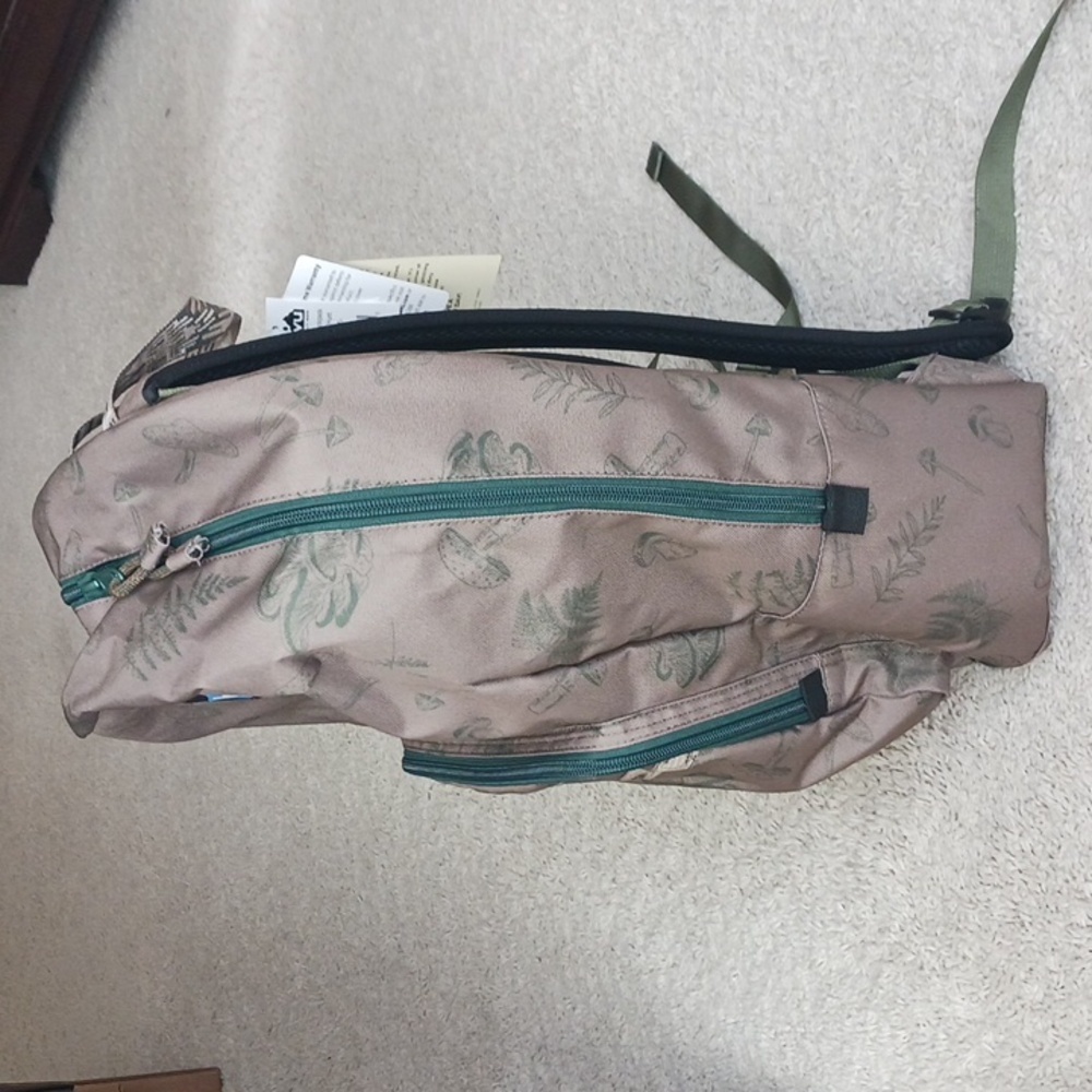 Kavu Neptune Mushroom Backpack, New With Tags - Picture 5 of 5